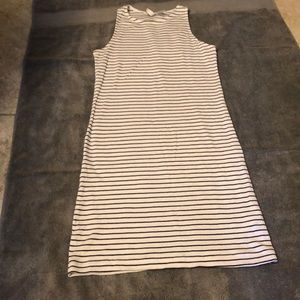 Never worn fitted sleeveless dress